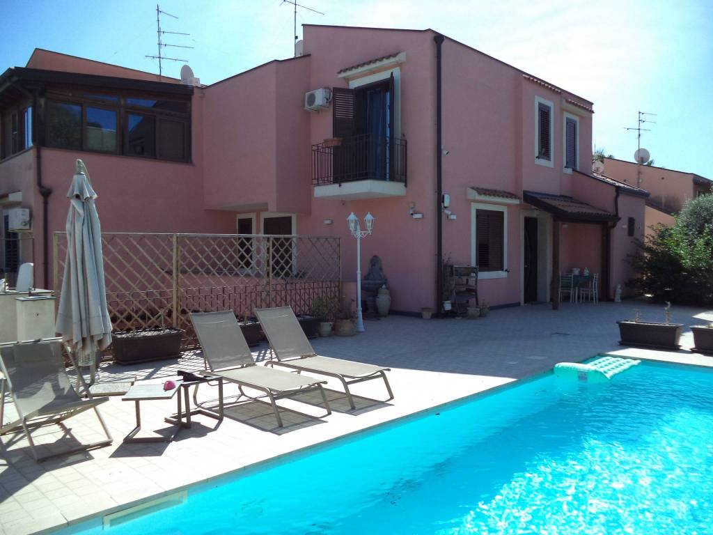 casa indipendente in vendita a Viagrande