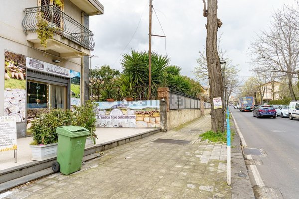 negozio in vendita a Viagrande