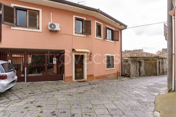 locale commerciale in vendita a Viagrande