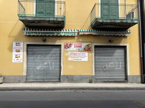 negozio in vendita a Viagrande