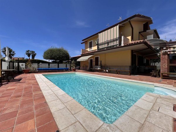 casa indipendente in vendita a Viagrande