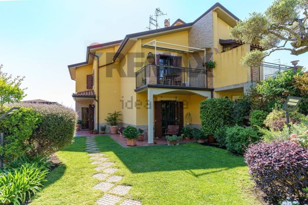 casa indipendente in vendita a Viagrande