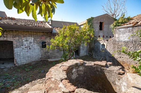 casa indipendente in vendita a Viagrande