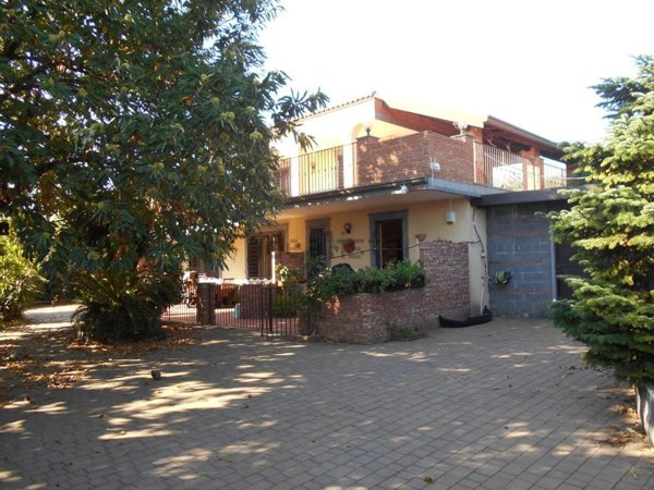 casa indipendente in vendita a Viagrande