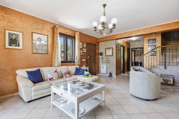 casa indipendente in vendita a Viagrande