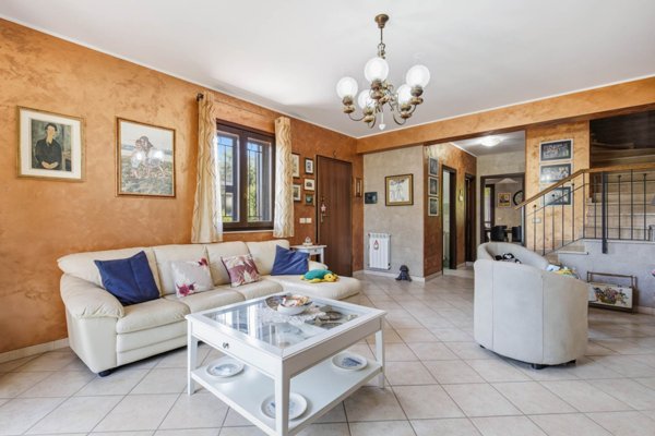 casa indipendente in vendita a Viagrande