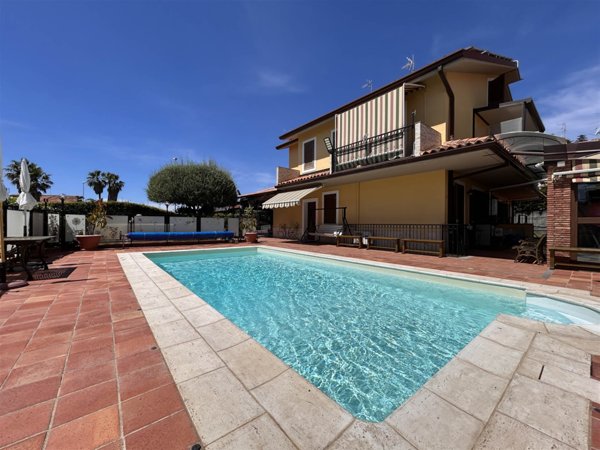 casa indipendente in vendita a Viagrande
