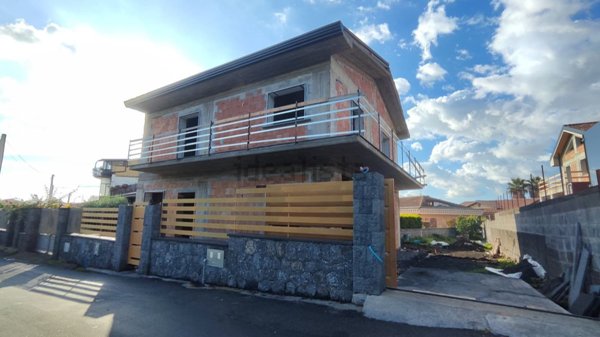 casa indipendente in vendita a Viagrande