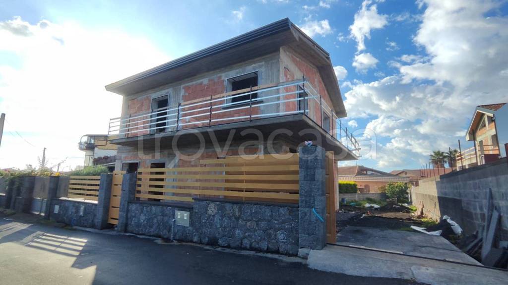 casa indipendente in vendita a Viagrande