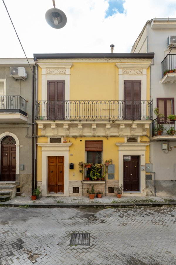 casa indipendente in vendita a Vizzini