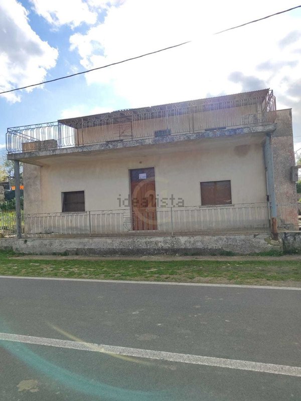 casa indipendente in vendita a Vizzini in zona Vizzini Scalo