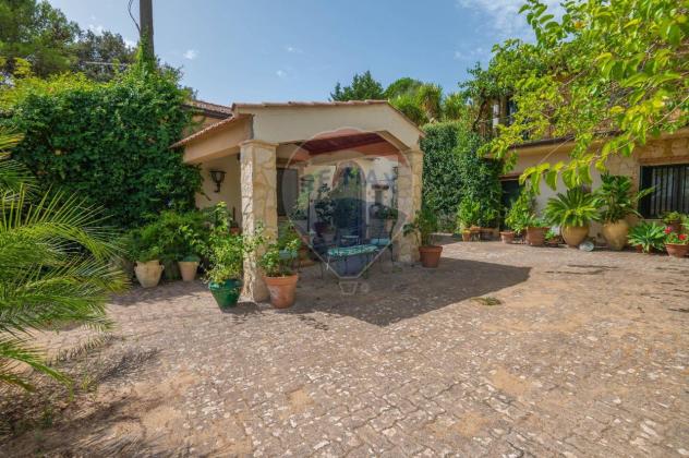 casa indipendente in vendita a Vizzini