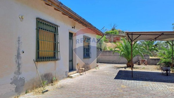 casa indipendente in vendita a Vizzini