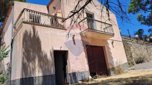 casa indipendente in vendita a Vizzini
