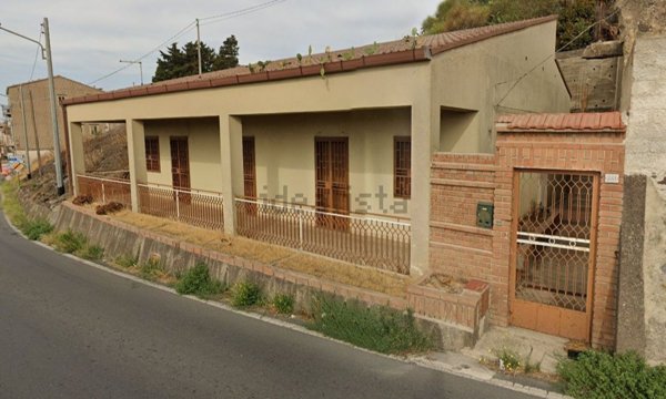 casa indipendente in vendita a Vizzini