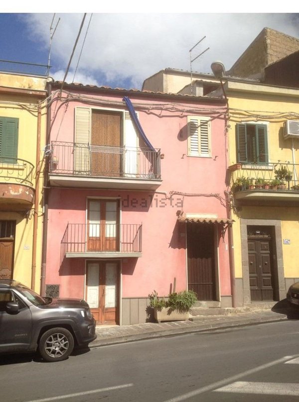 casa indipendente in vendita a Vizzini