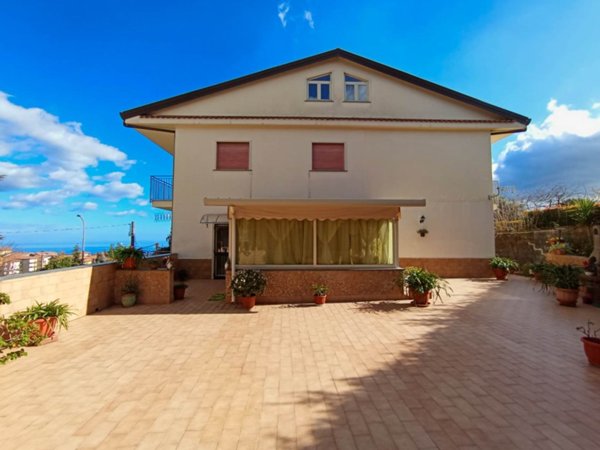 appartamento in vendita a Zafferana Etnea