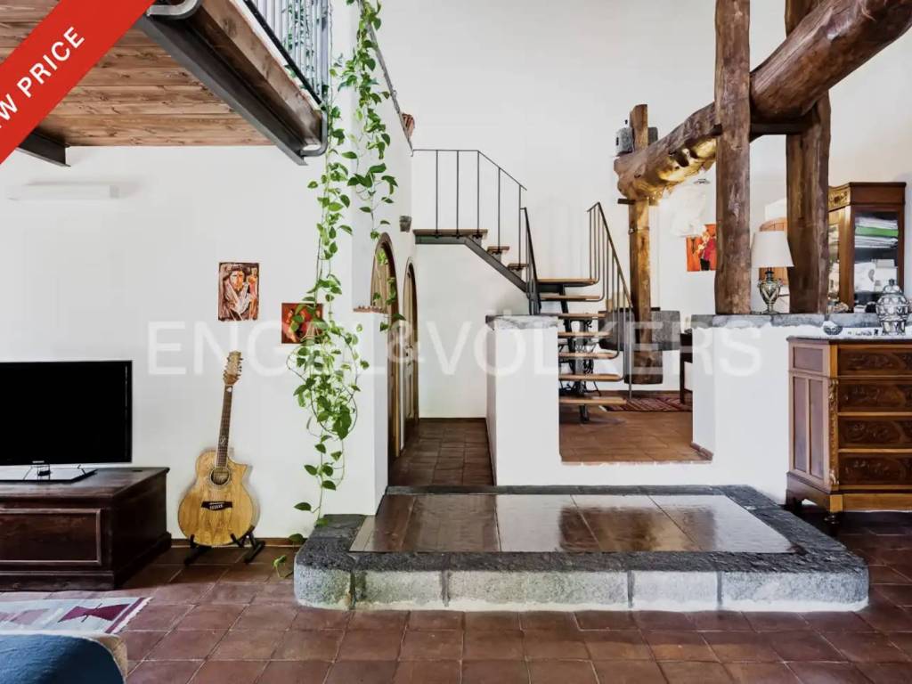casa indipendente in vendita a Zafferana Etnea