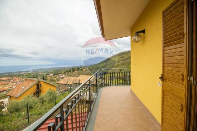 casa indipendente in vendita a Zafferana Etnea