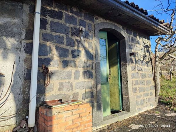 casa indipendente in vendita a Zafferana Etnea