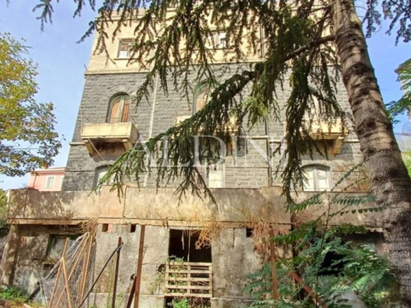 casa indipendente in vendita a Zafferana Etnea