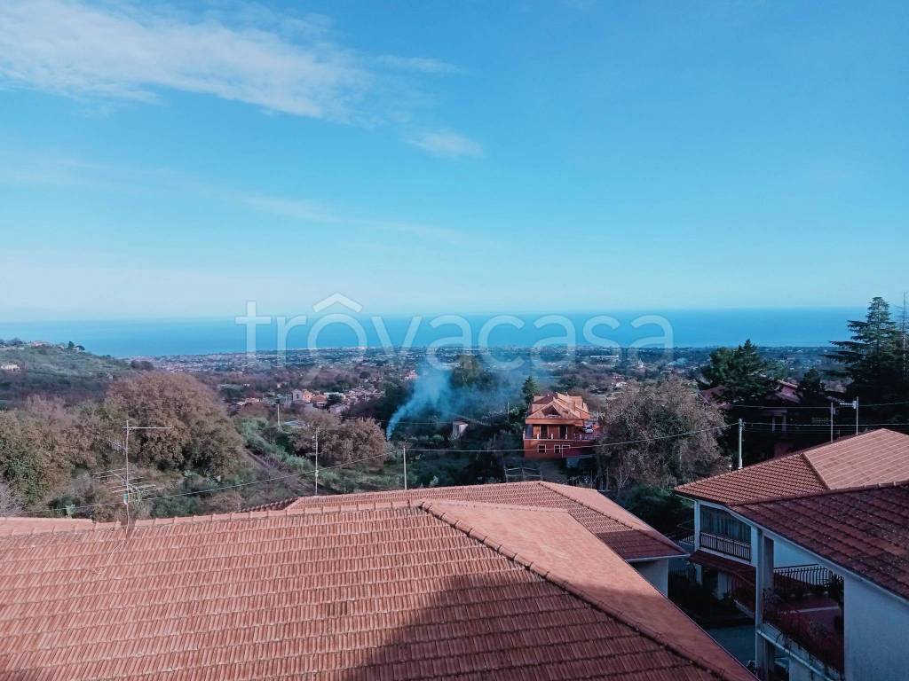 casa indipendente in vendita a Zafferana Etnea
