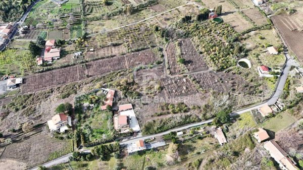 casa indipendente in vendita a Zafferana Etnea