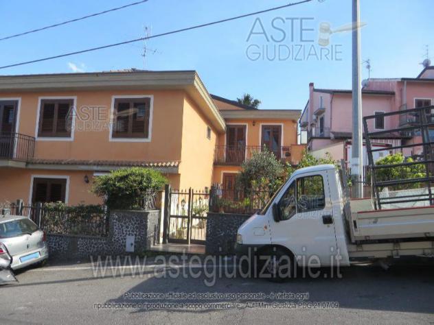 casa indipendente in vendita a Zafferana Etnea