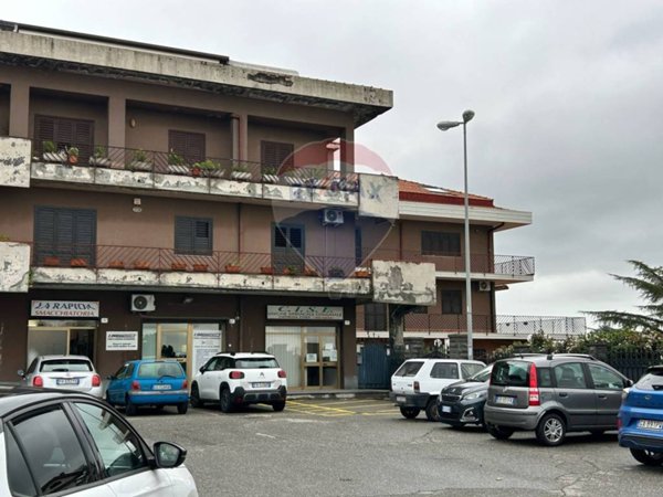 ufficio in vendita a Zafferana Etnea