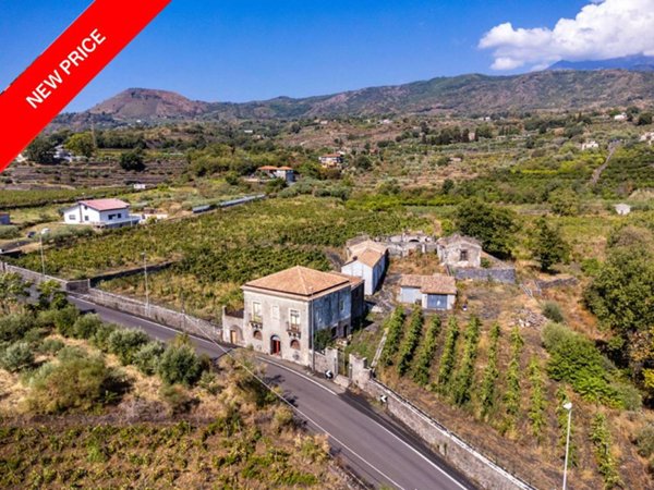 casa indipendente in vendita a Zafferana Etnea