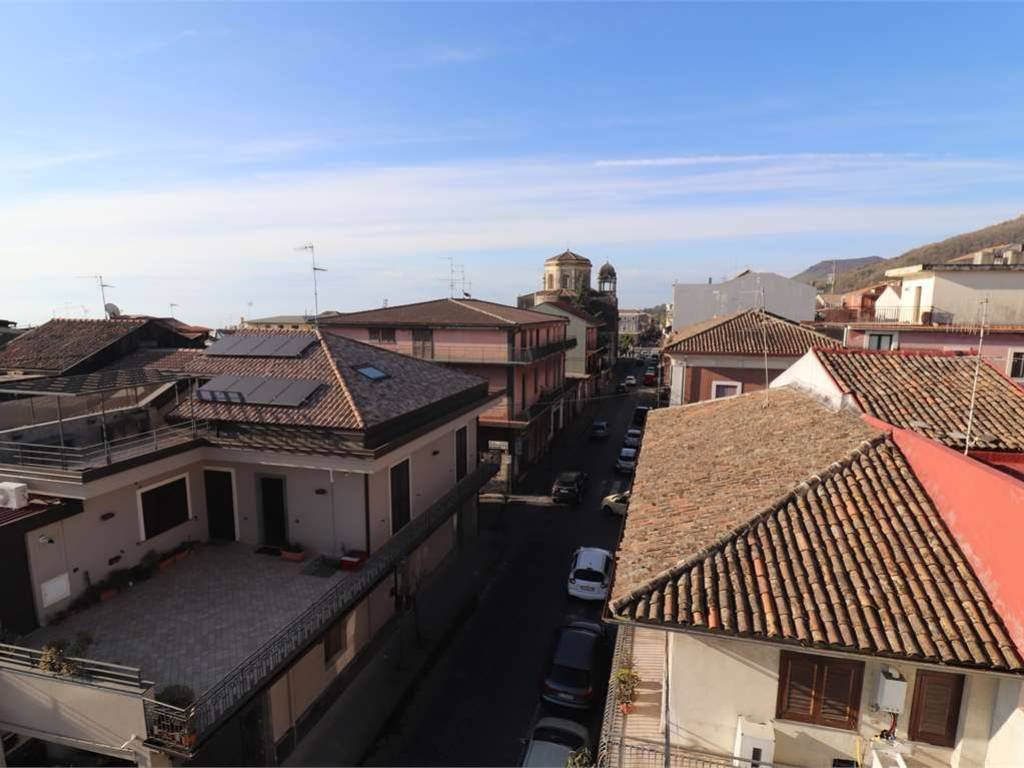appartamento in vendita a Zafferana Etnea