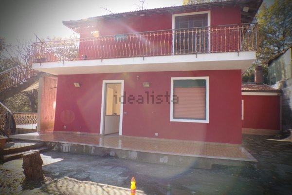 casa indipendente in vendita a Zafferana Etnea