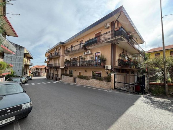 appartamento in vendita a Zafferana Etnea