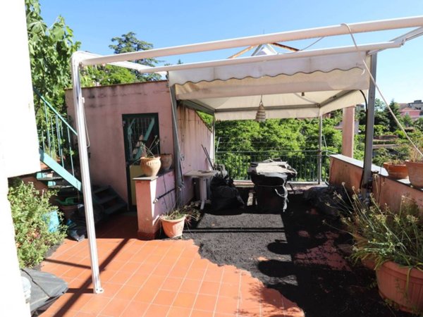 casa indipendente in vendita a Zafferana Etnea
