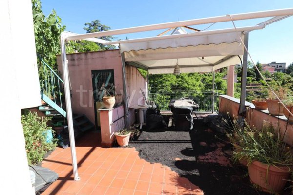 casa indipendente in vendita a Zafferana Etnea
