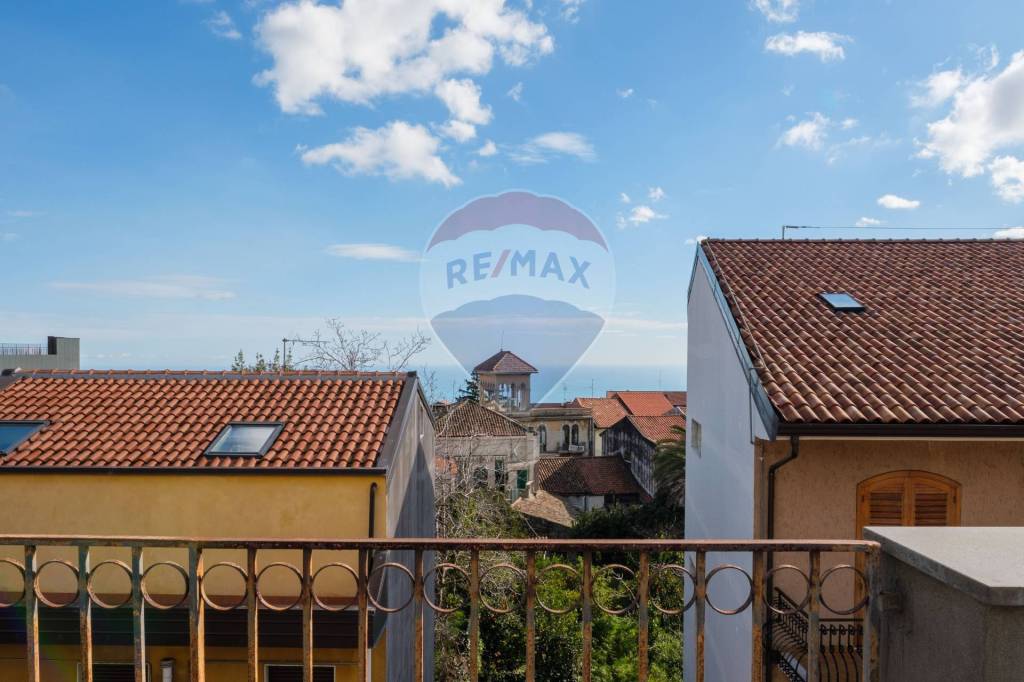 casa indipendente in vendita a Zafferana Etnea