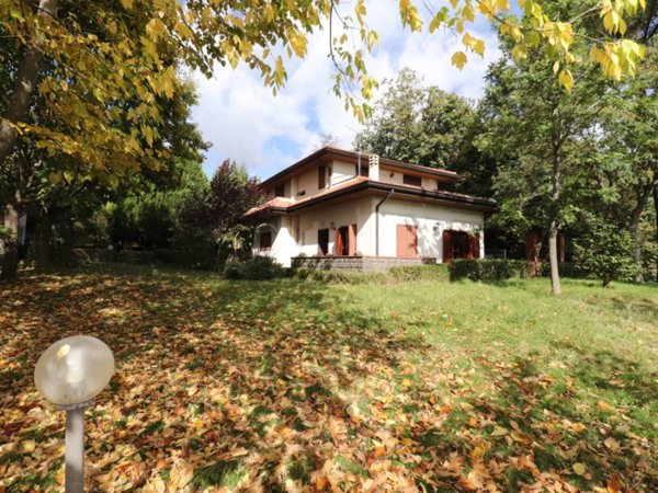 casa indipendente in vendita a Zafferana Etnea in zona Petrulli