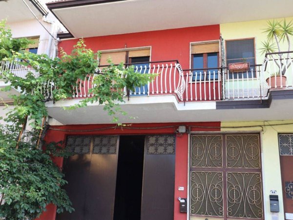 casa indipendente in vendita a Zafferana Etnea