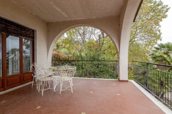 casa indipendente in vendita a Zafferana Etnea in zona Fleri