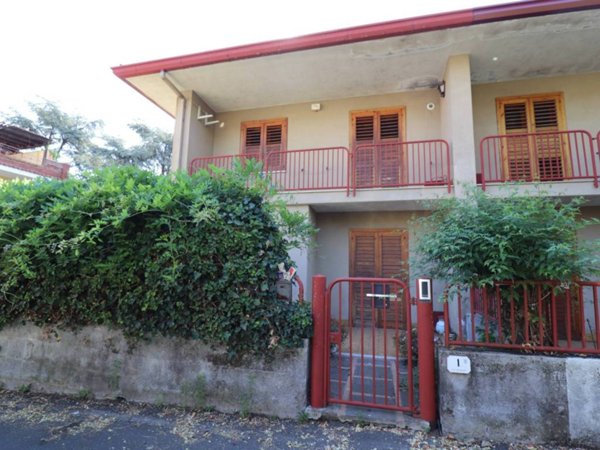 casa indipendente in vendita a Zafferana Etnea