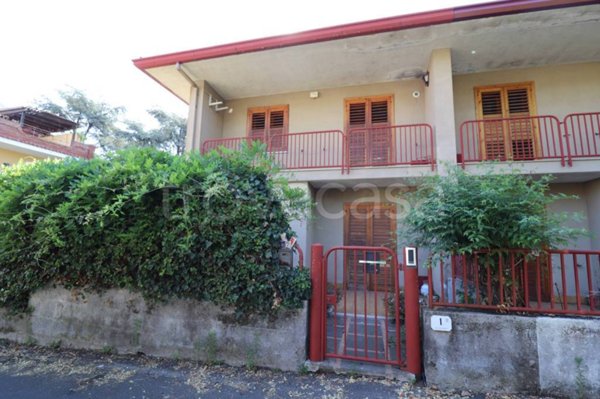 casa indipendente in vendita a Zafferana Etnea