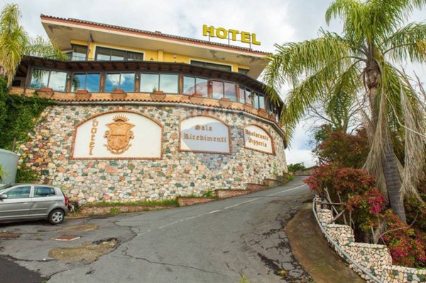 negozio in vendita a Zafferana Etnea