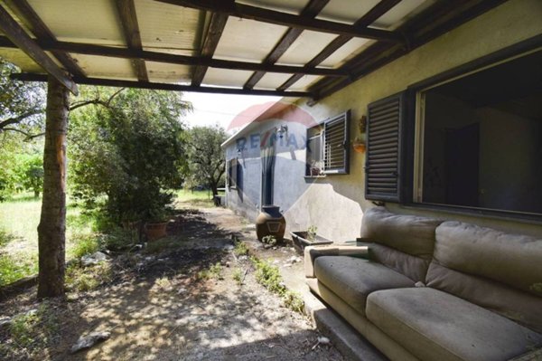 casa indipendente in vendita a Zafferana Etnea