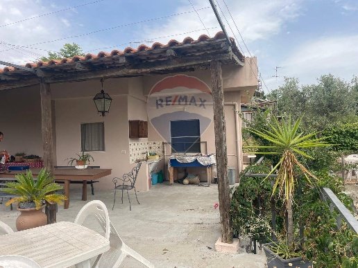 locale di sgombero in vendita a Zafferana Etnea