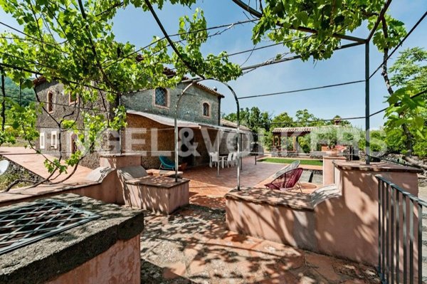 casa indipendente in vendita a Zafferana Etnea