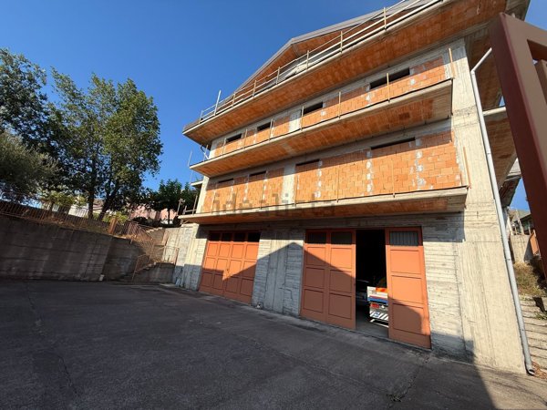 appartamento in vendita a Zafferana Etnea