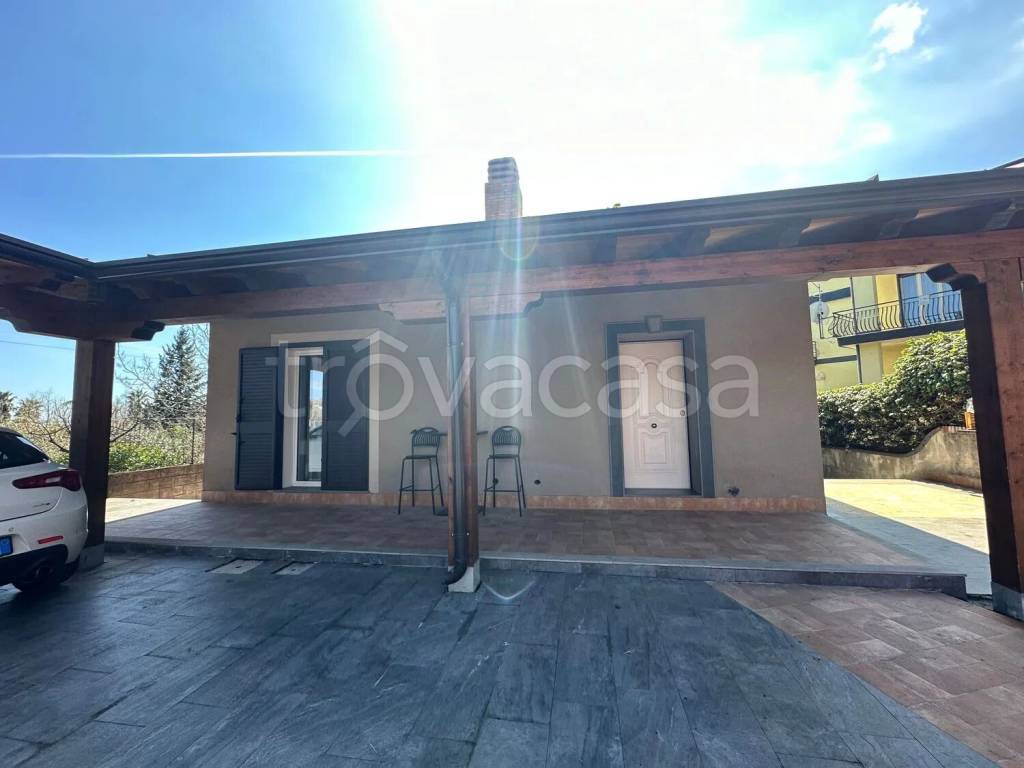 casa indipendente in vendita a Zafferana Etnea