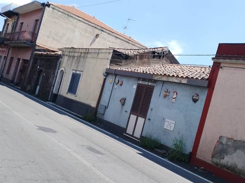 casa indipendente in vendita a Zafferana Etnea