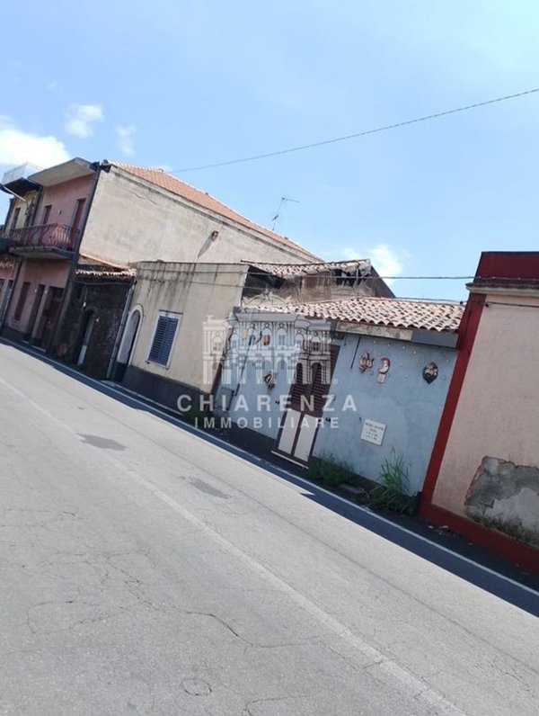 casa indipendente in vendita a Zafferana Etnea