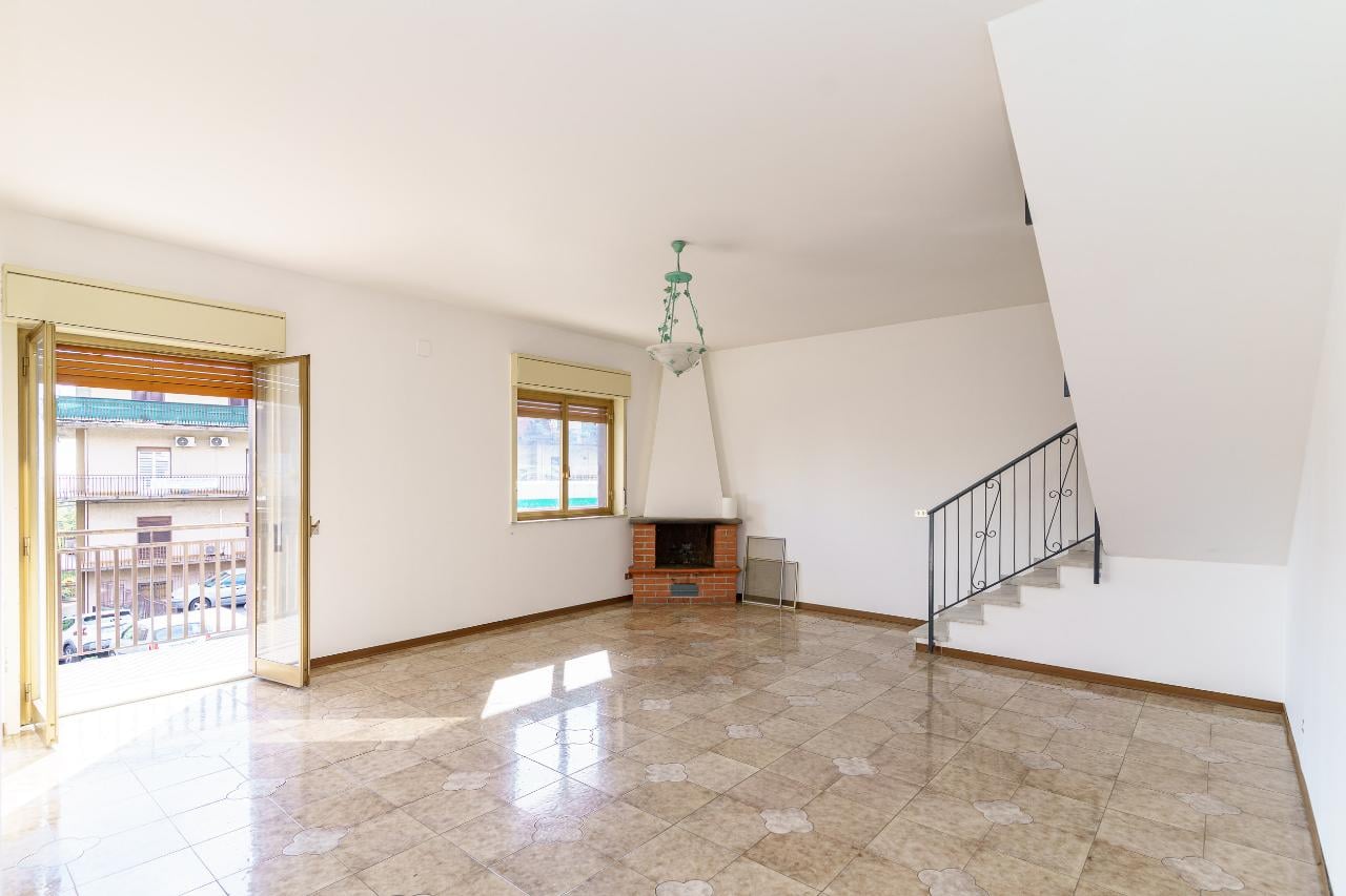 casa indipendente in vendita a Zafferana Etnea